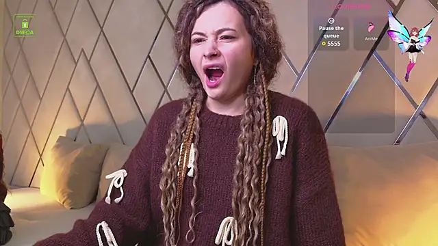 Ishtar Divine online show from January 14, 4:40 am