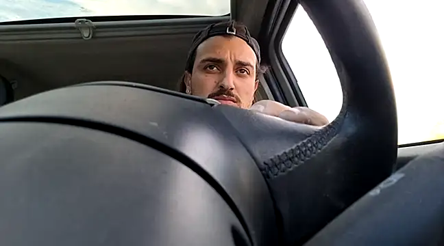 salvat22 online show from March 18, 10:57 am