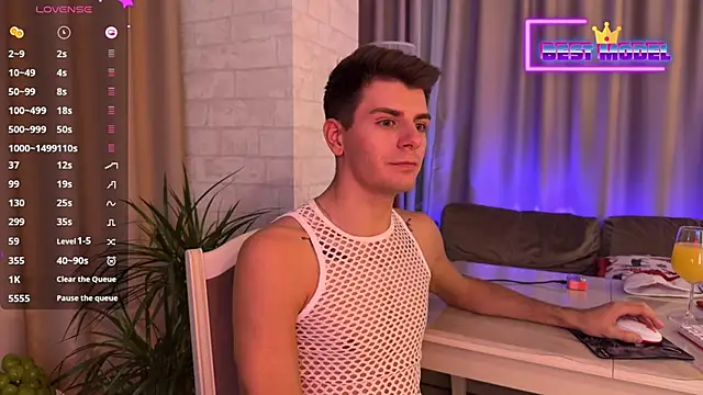 Walt Enjoy online show from January 1, 9:09 pm