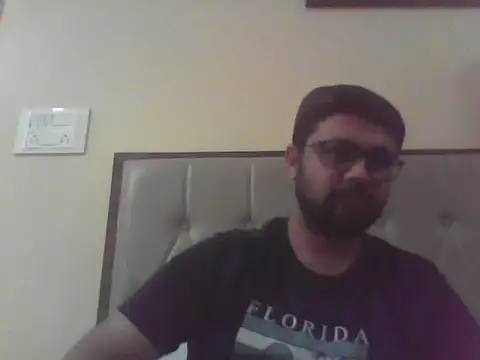 Snapshot of SexyyMotaLund57 chatting on February 28, 2:18 pm SexyyMotaLund57 online show from February 28, 2:18 pm