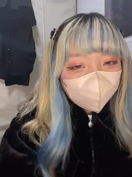 Snapshot of YUNA-yuna chatting on December 27, 11:28 am YUNA-yuna online show from December 27, 11:28 am