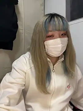 Snapshot of YUNA-yuna chatting on December 28, 3:59 pm YUNA-yuna online show from December 28, 3:59 pm