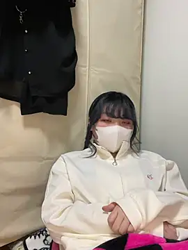 Snapshot of YUNA-yuna chatting on January 25, 4:24 pm YUNA-yuna online show from January 25, 4:24 pm