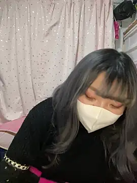 Snapshot of YUNA-yuna chatting on February 18, 5:10 pm YUNA-yuna online show from February 18, 5:10 pm