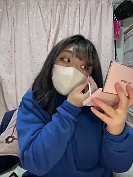 Snapshot of YUNA-yuna chatting on February 21, 4:26 pm YUNA-yuna online show from February 21, 4:26 pm