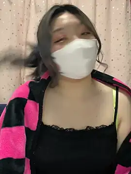 Snapshot of YUNA-yuna chatting on February 22, 4:40 pm YUNA-yuna online show from February 22, 4:40 pm