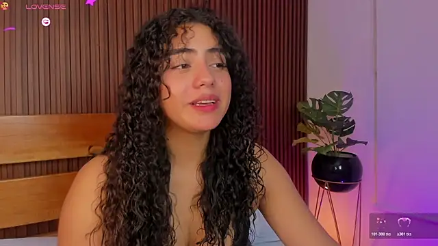 yaya23x online show from November 5, 2:06 pm