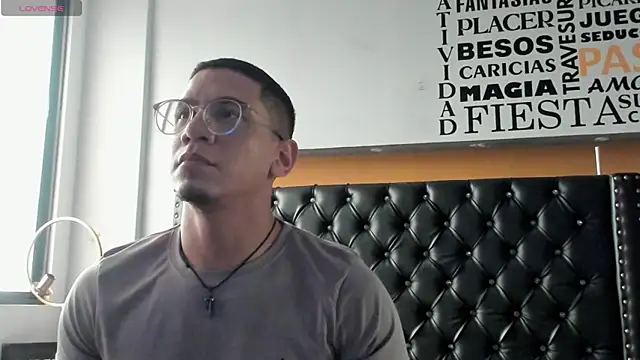 JoshMillerr  online show from May 21, 6:59 pm