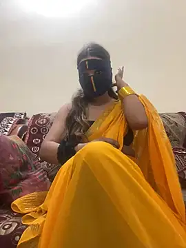 HoneyBearCpl online show from January 2, 4:02 pm