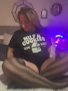 Snapshot of megansweetfromthevalley chatting on February 13, 2:07 am megansweetfromthevalley online show from February 13, 2:07 am