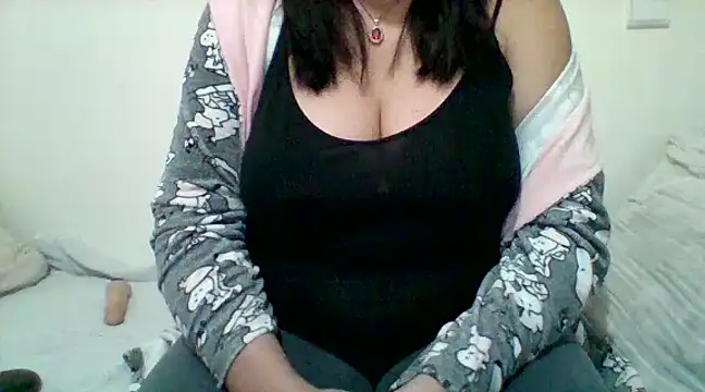 Snapshot of spicy_loulou chatting on December 10, 3:55 pm spicy loulou online show from December 10, 3:55 pm