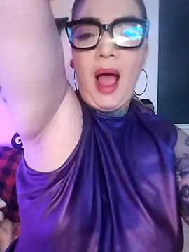 poisson ivy online show from October 20, 3:18 am