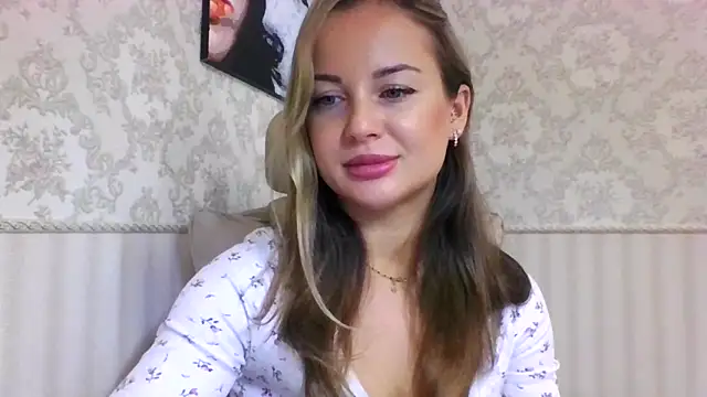 Snapshot of jennifer838 chatting on October 2, 11:50 am jennifer838 online show from October 2, 11:50 am