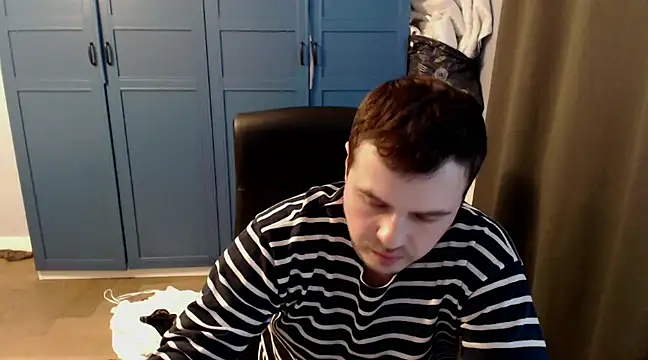 Snapshot of CuteMan33 chatting on March 19, 5:08 am CuteMan33 online show from March 19, 5:08 am