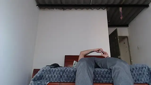 Snapshot of arthurphoenix_ chatting on November 10, 7:57 pm arthurphoenix online show from November 10, 7:57 pm