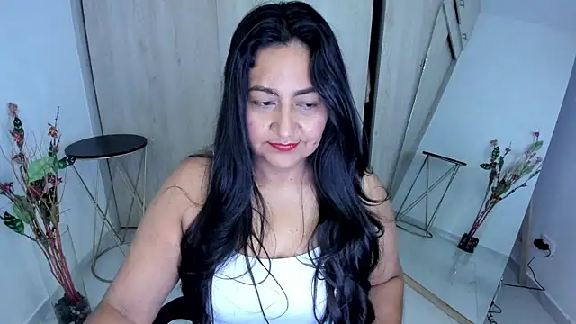 Adele Sweett online show from May 28, 10:34 am