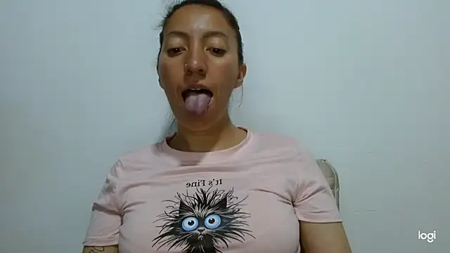 Snapshot of kaybabyhot chatting on June 23, 9:24 pm kaybabyhot online show from June 23, 9:24 pm