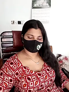 Hot-Angel  online show from April 10, 4:06 am