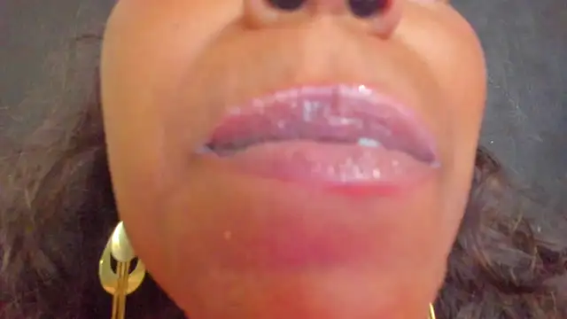 KamariaFyre online show from March 22, 6:14 pm