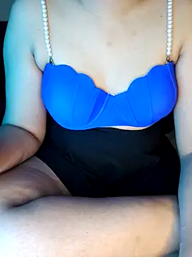 Olivia3 online show from November 3, 8:43 pm