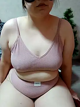 Snapshot of Miranda_Nancy chatting on January 26, 2:41 pm Miranda Nancy online show from January 26, 2:41 pm