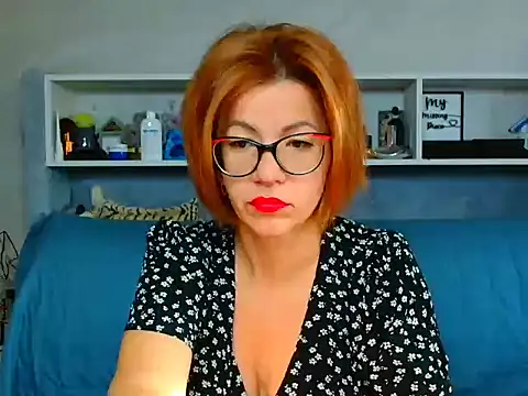 Natali3855 online show from September 17, 4:36 am