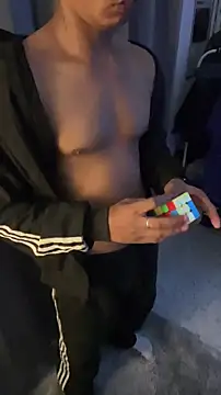 nick  yy online show from January 9, 8:10 pm