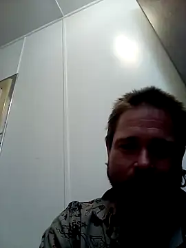 Snapshot of chewciferthered chatting on December 13, 9:52 pm chewciferthered online show from December 13, 9:52 pm