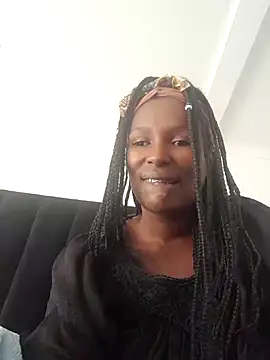 Snapshot of Foxy_Bee chatting on March 1, 1:40 pm Foxy Bee online show from March 1, 1:40 pm