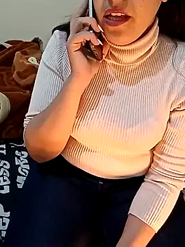 Snapshot of ShadiaStar chatting on January 16, 11:15 am ShadiaStar online show from January 16, 11:15 am