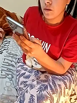 Snapshot of ShadiaStar chatting on February 27, 1:16 am ShadiaStar online show from February 27, 1:16 am