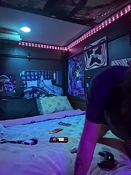 Stonermama666420 online show from January 16, 5:33 am