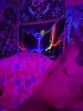 Stonermama666420 online show from February 12, 5:57 am