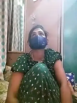 Snapshot of sweety_telugu_couple2027 chatting on February 5, 1:33 pm sweety telugu couple2027 online show from February 5, 1:33 pm