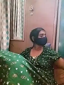 Snapshot of sweety_telugu_couple2027 chatting on February 5, 4:36 pm sweety telugu couple2027 online show from February 5, 4:36 pm