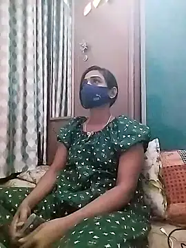 Snapshot of sweety_telugu_couple2027 chatting on February 8, 7:04 am sweety telugu couple2027 online show from February 8, 7:04 am