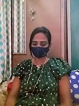 Snapshot of sweety_telugu_couple2027 chatting on February 8, 4:14 pm sweety telugu couple2027 online show from February 8, 4:14 pm