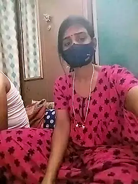 Snapshot of sweety_telugu_couple2027 chatting on February 11, 3:40 pm sweety telugu couple2027 online show from February 11, 3:40 pm