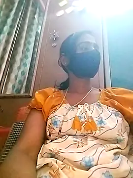 Snapshot of sweety_telugu_couple2027 chatting on February 12, 1:06 pm sweety telugu couple2027 online show from February 12, 1:06 pm