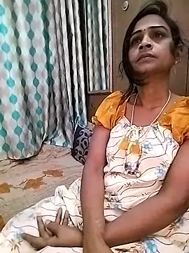 Snapshot of sweety_telugu_couple2027 chatting on February 16, 5:26 am sweety telugu couple2027 online show from February 16, 5:26 am