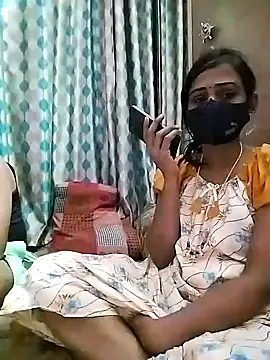 Snapshot of sweety_telugu_couple2027 chatting on February 16, 12:21 pm sweety telugu couple2027 online show from February 16, 12:21 pm