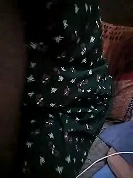 Snapshot of sweety_telugu_couple2027 chatting on February 18, 4:16 pm sweety telugu couple2027 online show from February 18, 4:16 pm