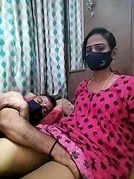 Snapshot of sweety_telugu_couple2027 chatting on February 19, 4:55 am sweety telugu couple2027 online show from February 19, 4:55 am