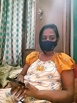 Snapshot of sweety_telugu_couple2027 chatting on February 21, 4:18 am sweety telugu couple2027 online show from February 21, 4:18 am