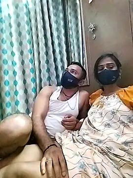 Snapshot of sweety_telugu_couple2027 chatting on February 24, 10:37 am sweety telugu couple2027 online show from February 24, 10:37 am