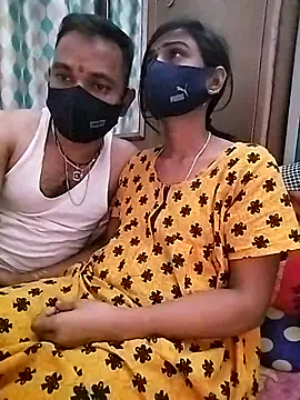 Snapshot of sweety_telugu_couple2027 chatting on February 26, 4:35 pm sweety telugu couple2027 online show from February 26, 4:35 pm