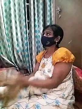 Snapshot of sweety_telugu_couple2027 chatting on February 27, 7:44 am sweety telugu couple2027 online show from February 27, 7:44 am