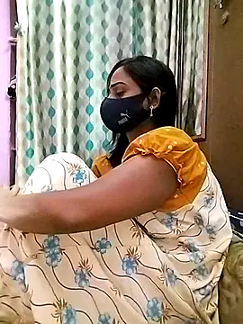 Snapshot of sweety_telugu_couple2027 chatting on February 27, 1:49 pm sweety telugu couple2027 online show from February 27, 1:49 pm