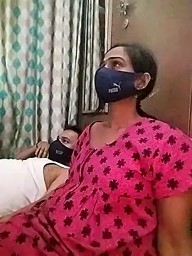 Snapshot of sweety_telugu_couple2027 chatting on February 28, 6:09 pm sweety telugu couple2027 online show from February 28, 6:09 pm