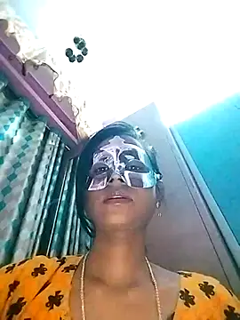 Snapshot of sweety_telugu_couple2027 chatting on March 1, 1:29 pm sweety telugu couple2027 online show from March 1, 1:29 pm